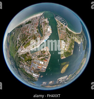 Luftaufnahme, Hafen Warnemünde, Yachthafenresidenz Hohe Düne, Segelboote, AIDAblu, Kreuzfahrtschiff, Rostocke Hanse Sail, Warnemünde, Stockfoto