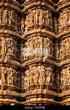 Berühmten Stein schnitzen Skulpturen von Khajuraho Stockfoto