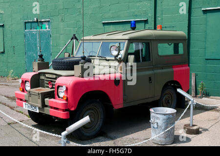 Statische Anzeige von einem RAF Bombe Entsorgung Landrover im RAF Manston History Museum, Manston Flughafen, Kent Stockfoto