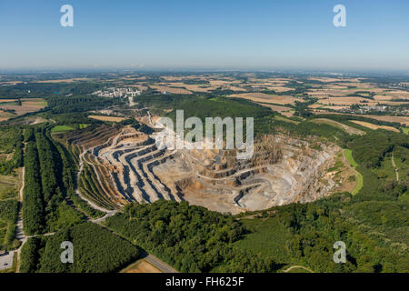 Luftbild anzeigen, Steinbruch Ruetzkausen, Radweg auf einer ehemaligen Eisenbahnstrecke Panorama Radweg zwischen Essen - Kettwig, Heiligenhaus Stockfoto