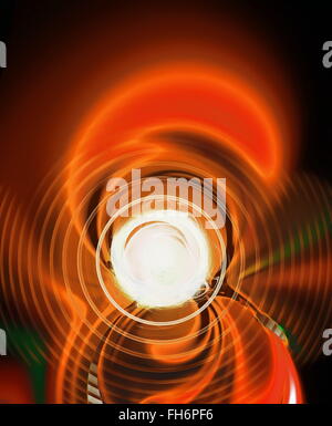 Abstrakte Figur von Spiralen, orange Wellen und Plasma. Fraktale Kunst Grafik Stockfoto