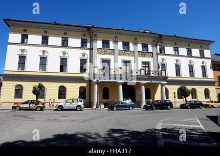 Levoca, PRESOV, Slowakei - 6. August 2013: Alte historische Gebäude große Provinzhaus auf dem zentralen Platz der Stadt Levoca, S Stockfoto