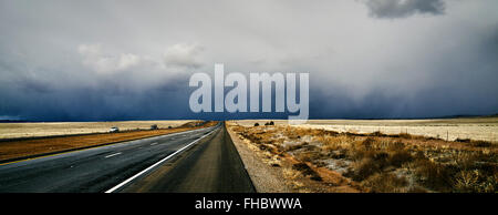 Gewitterwolken über Highway 89 in Prescott, Arizona wechselte Stockfoto