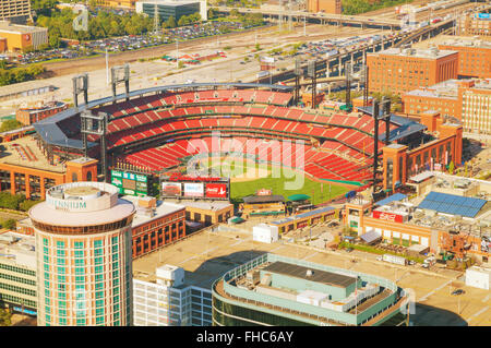 ST LOUIS, MO - AUGUST 26: Busch Baseball-Stadion am 26. August 2015 in St. Louis, Missouri. Stockfoto