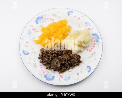 Traditionelle schottische Gericht Haggis Kartoffelpüree Kohlrabi und Kartoffelpüree. Stockfoto