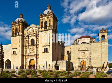 Der Bau begann auf die Kirche von SANTA DOMINGO 1575 und ist ein großartiges Beispiel für barocke Architektur - OAXACA, Mexiko Stockfoto