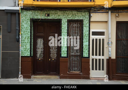 Charakteristische architektonische Merkmale in El Cabanyal-El Canyamelar Bezirk, Valencia, Spanien Stockfoto