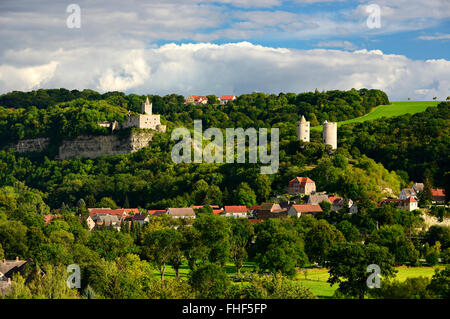 Burg Ruine Rudelsburg, Burg Saaleck und Manor Kreipitzsch, Saaletal, in der Nähe von Bad Kosen, Sachsen-Anhalt, Deutschland Stockfoto