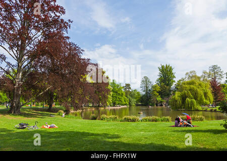 Parc de L'Orangerie, ein öffentlicher Park in der Stadt Straßburg. Das Hotel liegt gegenüber dem Palast Europas Stockfoto