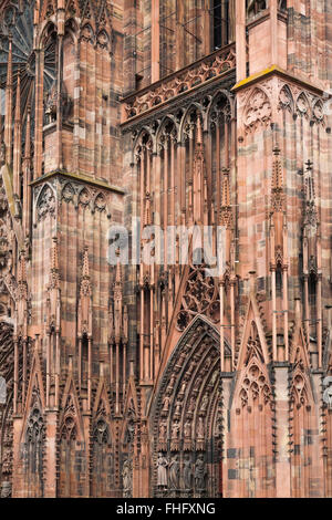 Details des Straßburger Münsters (Notre Dame), Frankreich Stockfoto