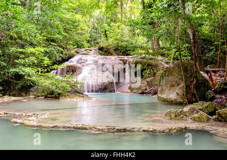 Erawan Wasserfälle im Erawan National Park (Thailand) Stockfoto