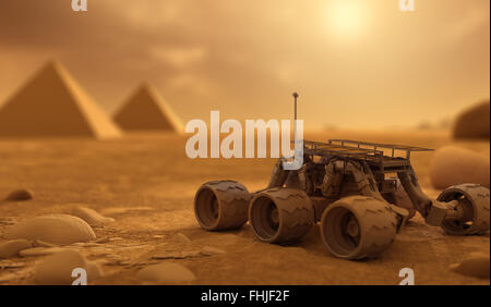 Rover und Pyramiden auf dem Mars Stockfoto