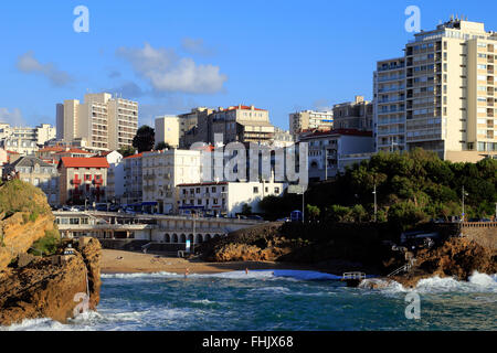 Der Strand von Port-Vieux in Biarritz, Pyrenäen Atlantiques, Aquitaine, Frankreich Stockfoto