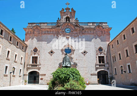 Mallorca, Balearen, Spanien: das Heiligtum (Lluc Santuari De Lluc), ein Kloster und Wallfahrtsort gegründet im 13. Jahrhundert in Escorca Stockfoto