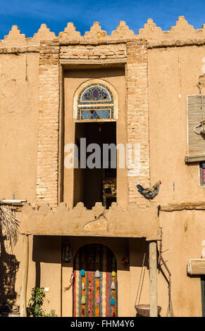 Fassade eines ländlichen Hauses im Marvdasht, Iran Stockfoto