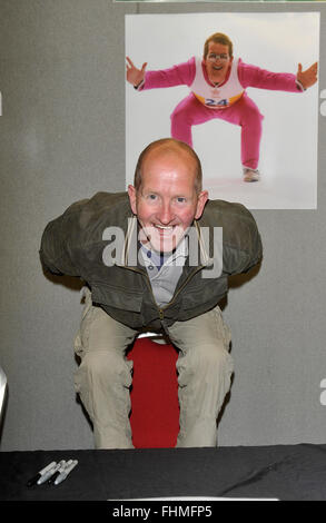 Eddie The Eagle Edwards besucht Collectormania 19 im Stadion: mk, Milton Keynes, Bucks, UK - 25. Mai 2013 Stockfoto