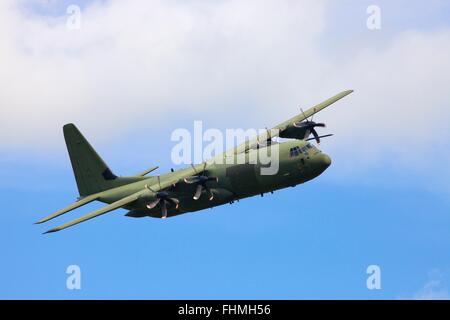 Lockheed C-130 Hercules viermotoriges Turboprop militärische Transportflugzeuge. Stockfoto