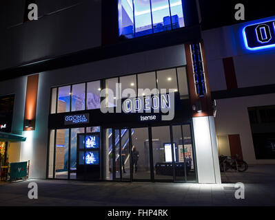 Orpington, UK, 25. Februar 2016, einzigartige Isense Kinoleinwand kommt im Odeon Orpington Credit: Keith Larby/Alamy Live News Stockfoto