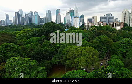 Jakarta, Indonesien. 21. Februar 2016. JAKARTA, Indonesien - Februar 21: Ein Blick auf ländliche urban in Jakarta, Indonesien. © Sijori Bilder/ZUMA Draht/Alamy Live-Nachrichten Stockfoto