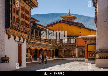 Dzong oder Festung von Paro, auch bekannt als Rinpung Dzong, Paro Bezirk, Himalaya, Bhutan Stockfoto