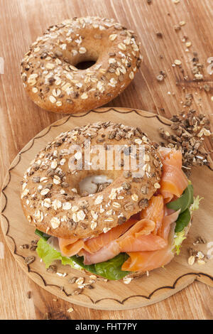 Lachs-Bagel. Stockfoto