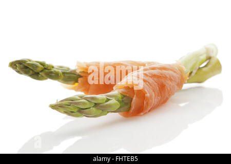 Lachs und Spargel. Stockfoto