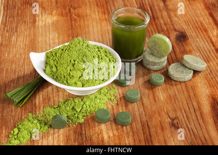 Chlorella, Spirulina und Weizen Grass. Stockfoto