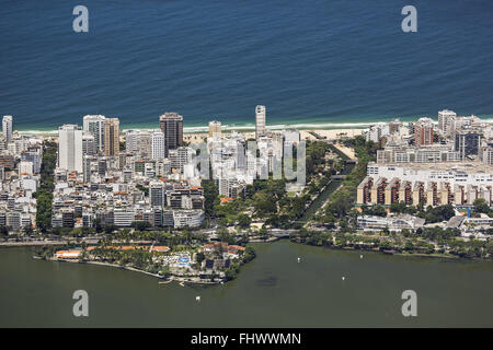 Blick auf den Kanal, der trennt den Strand von Ipanema und Leblon - Südstadt Stockfoto