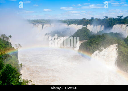 Regenbogen vor der Iguacu fällt, Brasilien/Argentinien Stockfoto