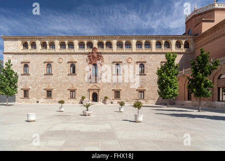 Palast des Erzbischofs, Alcalá De Henares, Madrid, Spanien. Stockfoto