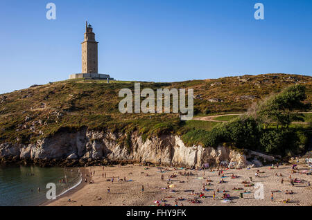 Turm des Herkules, römische Leuchtturm und Lapas Strand, Coruña Stadt, Galicien, Spanien Stockfoto