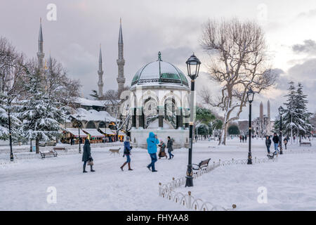 Verschneiten Tag im Sultanahmet-Platz in Istanbul, Türkei Stockfoto
