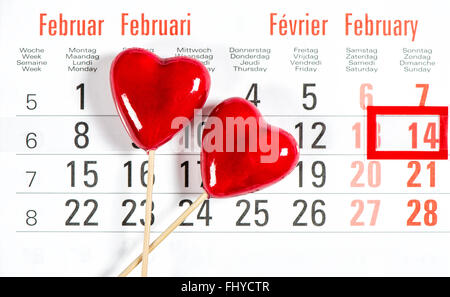 Valentinstag-Kalender. 14 Februar. Dekoration-rote Herzen Stockfoto