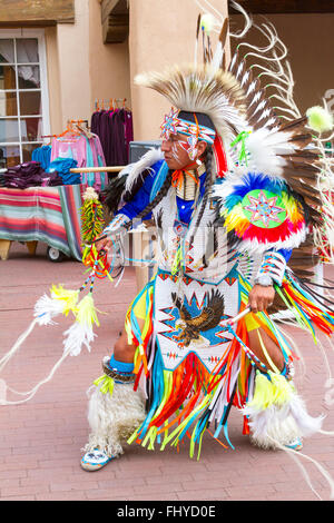 Santa Fe Indian Market Modenschau Native American New Mexico traditionell, 'SWAIA' südwestlichen Association for Indian Arts Stockfoto