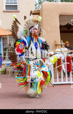 Santa Fe Indian Market Modenschau Native American New Mexico traditionell, 'SWAIA' südwestlichen Association for Indian Arts Stockfoto