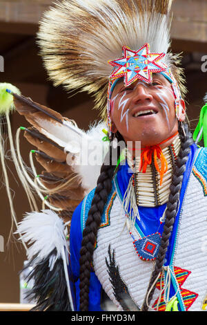 Santa Fe Indian Market Modenschau Native American New Mexico traditionell, 'SWAIA' südwestlichen Association for Indian Arts Stockfoto