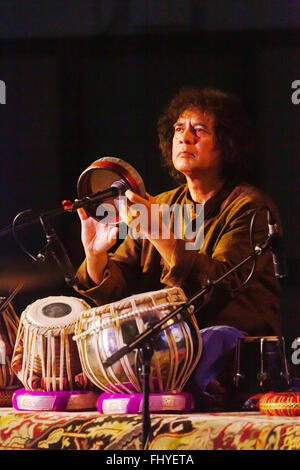 CHARLES LLOYD am Saxophon, ZAKIR HUSSAIN auf Tablas und ERIC HARLAND am Schlagzeug Vorform als SANGAM auf dem MONTEREY JAZZ FESTIVAL Stockfoto