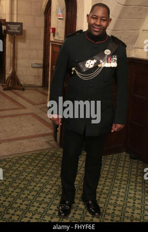 London, UK. 26. Februar 2016. Major Larry B Davis bei der Vorstellung für die Single 'Ich habe ein Lied' für das Afrika Karibik-Denkmal am Palace of Westminster. Bildnachweis: Thabo Jaiyesimi/Alamy Live-Nachrichten Stockfoto