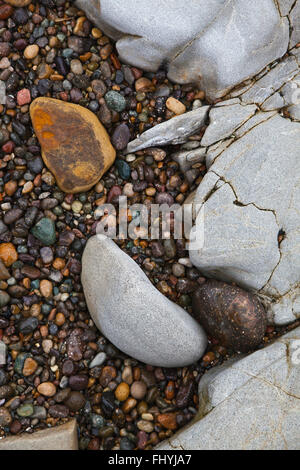 FELSFORMATIONEN sind ein Lieblingsfach in WESTON BEACH - POINT LOBOS STATE PARK, Kalifornien Stockfoto