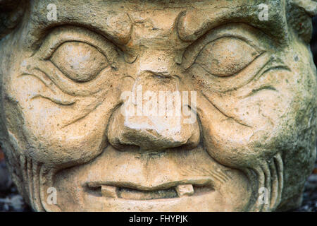 Stein-Skulptur von Maya-Gott der Medizin & Wissenschaft - Ruinen von COPÁN, HONDURAS Stockfoto