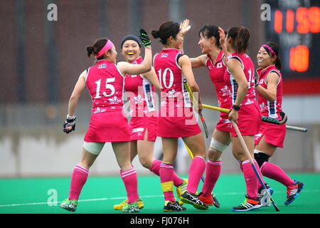 Ibaraki, Osaka, Japan. 20. Februar 2016. Team Japan (JPN) Hockey-Gruppe: Internationaler Frauentag Ausstellung Eishockeyspiel zwischen Japan und Südkorea im Ritsumeikan Hollys Stadium in Ibaraki, Osaka, Japan. © AFLO/Alamy Live-Nachrichten Stockfoto