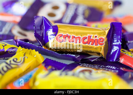 Die Cadbury Crunchie Bar. Stockfoto