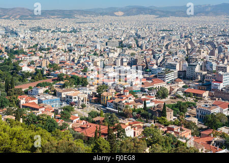 Athen, Attika, Griechenland.  Blick über Athen von der Akropolis. Stockfoto