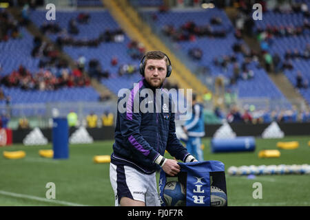 Rom, Italy.27st Februar 2016. Schottische Fly Hälfte Finn Russell während Aufwärmen während Italien gegen Schottland in der RBS Six Nations © Massimiliano Carnabuci/Alamy news Stockfoto