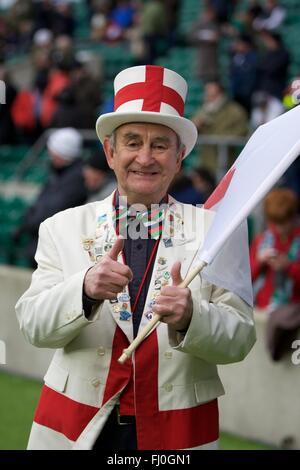 Twickenham, London, UK. 27. Februar 2016. RBS Six Nations Championships. England gegen Irland. Die England-Maskottchen vor dem Spiel. Bildnachweis: Aktion Plus Sport/Alamy Live-Nachrichten Stockfoto