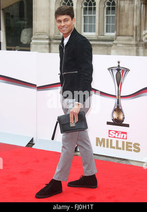 22. Januar 2016 - London, England, UK - Joey Essex Ankunft in The Sun militärischen Auszeichnungen, Guildhall - Red Carpet Ankünfte Stockfoto