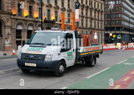 Störung und Straßensperrung in Manchester City Centre verbunden mit Erweiterungen von der Straßenbahn. Stockfoto