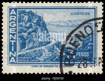 BUDAPEST, Ungarn - 13. Oktober 2015: eine Briefmarke gedruckt von Argentinien zeigt Zapata Hang Catamarca, ca. 1959 Stockfoto
