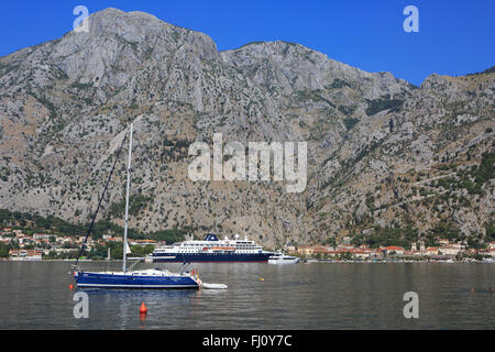 Panoramablick von Kotor, Montenegro Stockfoto