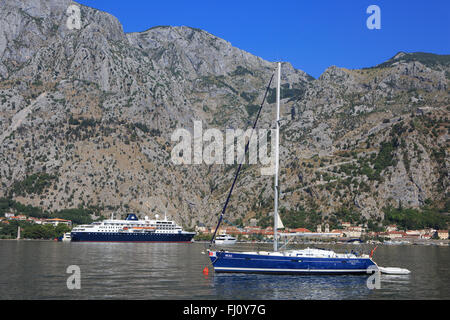 Panoramablick von Kotor, Montenegro Stockfoto